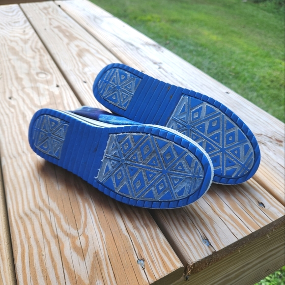 STAR WARS, LIMITED EDITION Dark Side high top sketchers w memory foam insoles. - Picture 3 of 8